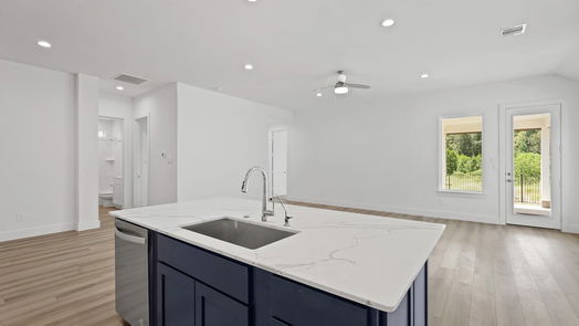 Conroe 1-story, 4-bed 303 Springfield Terrace Drive-idx