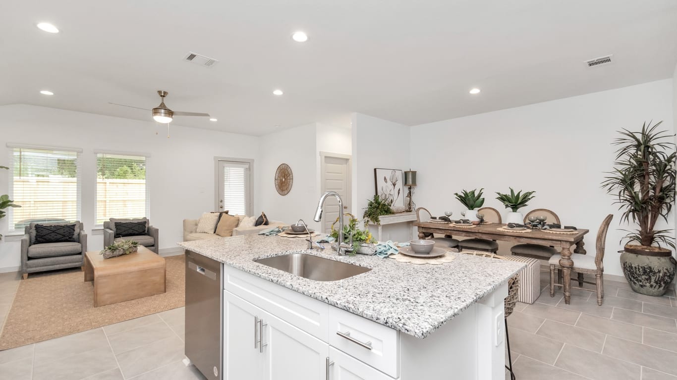 Fresno 1-story, 4-bed 4943 Pine Haven Lane-idx