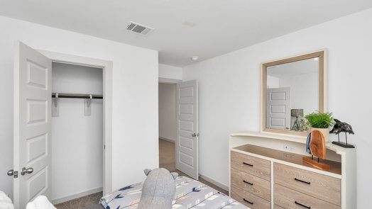 Fresno 1-story, 4-bed 4943 Pine Haven Lane-idx