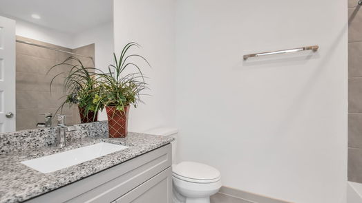 Fresno 1-story, 3-bed 4954 Oakwood Drive-idx