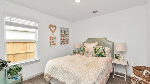 Fresno 1-story, 4-bed 4955 Oakwood Drive-idx