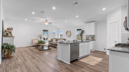 League City 1-story, 4-bed 3107 Magnolia Pass Lane-idx