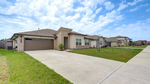 Rosenberg 1-story, 4-bed 6830 Amber Cliff Lane-idx