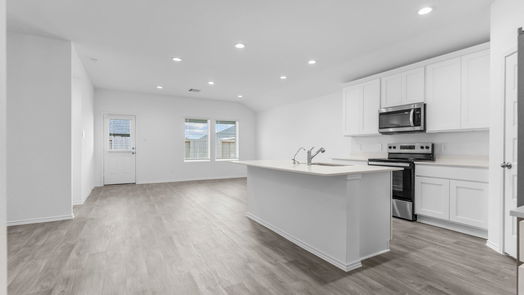 Sealy 1-story, 4-bed 2027 Woodlark Way-idx