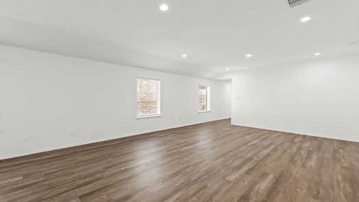 Spring 1-story, 3-bed 5706 Avalon Woods Drive-idx