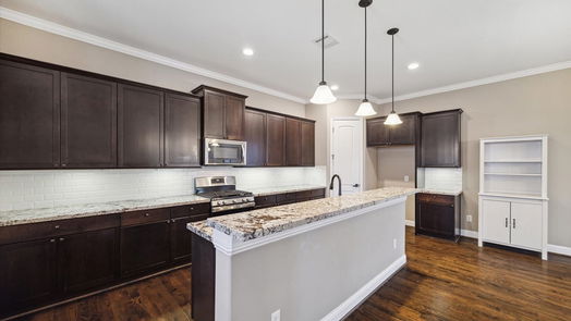 Houston 3-story, 3-bed 921 W 19th Street B-idx
