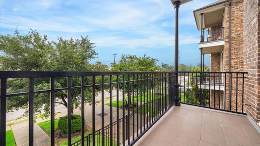 Houston 3-story, 3-bed 921 W 19th Street B-idx