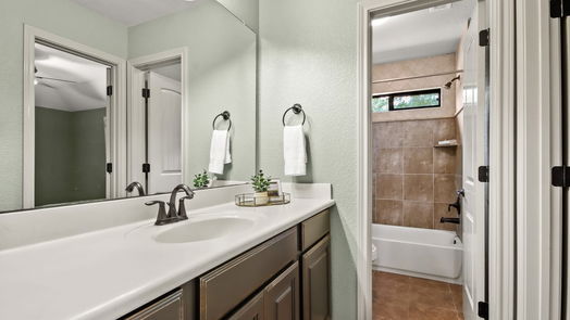 Magnolia 2-story, 4-bed 40503 Manor Drive-idx