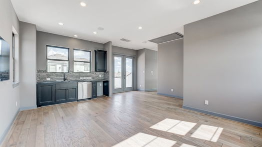 Houston 3-story, 3-bed 12012 Royal Oaks Run-idx