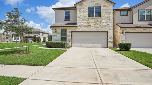 Pearland 2-story, 4-bed 7117 Fannin Street-idx