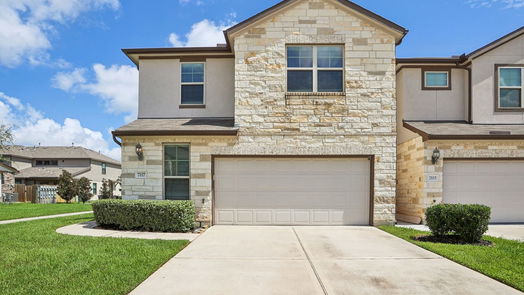 Pearland 2-story, 4-bed 7117 Fannin Street-idx