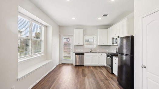 Pearland 2-story, 4-bed 7117 Fannin Street-idx