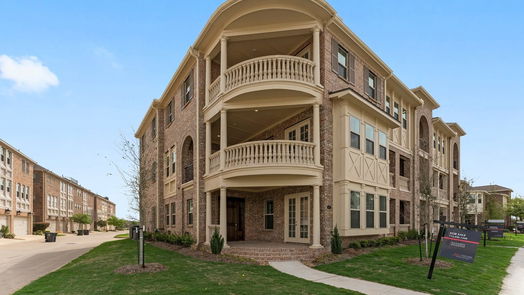 Sugar Land 3-story, 4-bed 142 Stadium Drive-idx