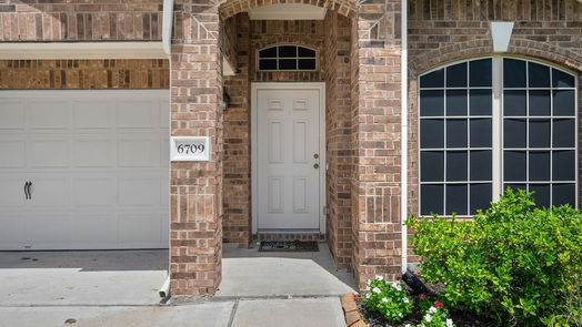 Dickinson 1-story, 3-bed 6709 Coral Bells Lane-idx