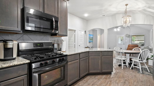 Dickinson 1-story, 3-bed 6709 Coral Bells Lane-idx