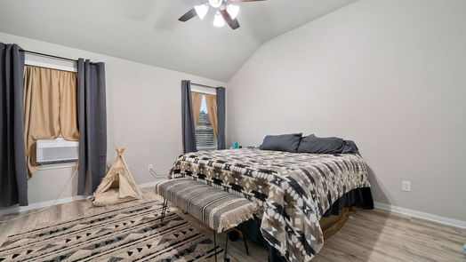 Dickinson 1-story, 3-bed 6709 Coral Bells Lane-idx