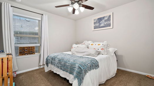Dickinson 1-story, 3-bed 6709 Coral Bells Lane-idx
