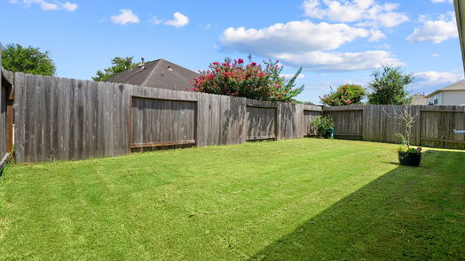 Dickinson 1-story, 3-bed 6709 Coral Bells Lane-idx