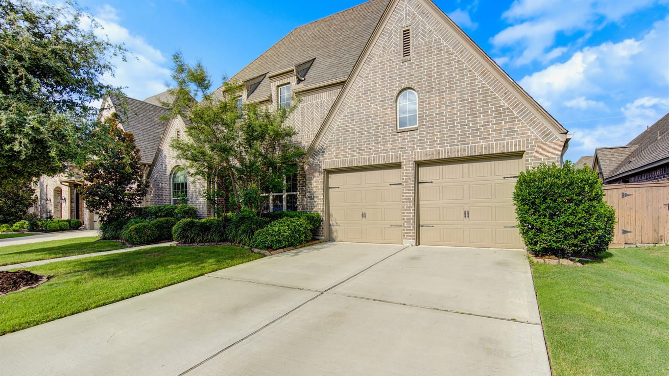 Humble 1-story, 4-bed 16806 Whiteoak Canyon Drive-idx