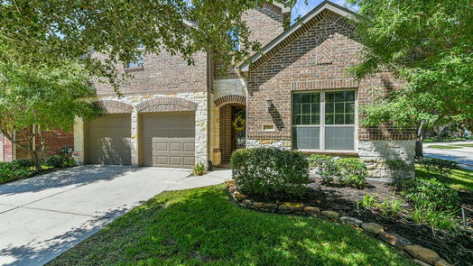 Humble 2-story, 5-bed 17031 Stones River Lane-idx