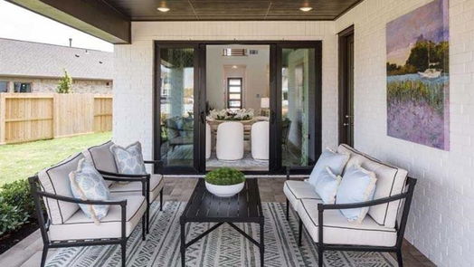 Magnolia 2-story, 4-bed 26416 East Skylight Brook Circle-idx