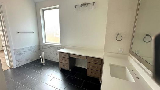 Manvel 1-story, 4-bed 5214 NE Fremont Club SW-idx