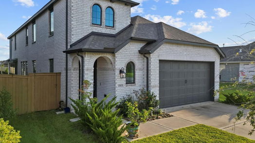 Texas City 2-story, 5-bed 13021 Sapphire Lake Lane-idx