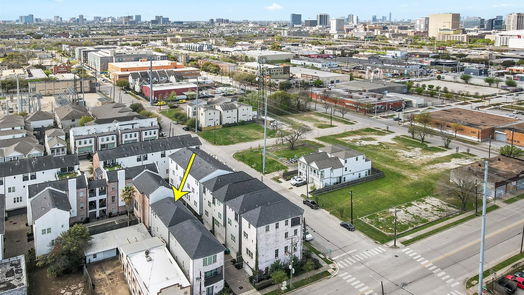 Houston 3-story, 3-bed 2506 McKinney Street-idx