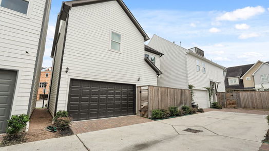 Houston 2-story, 3-bed 2405 W Kolbe Lane-idx