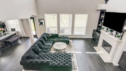 Houston 2-story, 5-bed 9922 Anastasia Trail-idx
