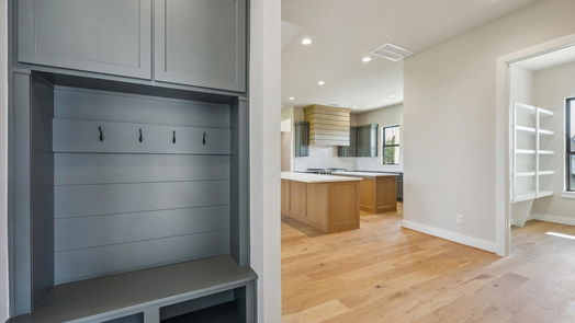 Waller null-story, 4-bed 1020 Lake Breeze Drive-idx