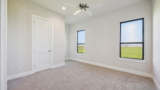 Waller null-story, 4-bed 1020 Lake Breeze Drive-idx