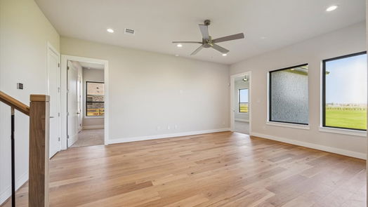 Waller null-story, 4-bed 1020 Lake Breeze Drive-idx