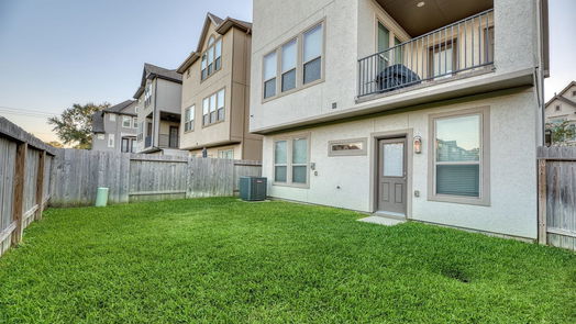 Houston 3-story, 3-bed 3906 Centre Plains Way-idx