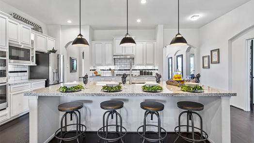Mont Belvieu 1-story, 4-bed 15518 East Lake Drive-idx