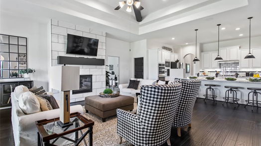 Mont Belvieu 1-story, 4-bed 15518 East Lake Drive-idx