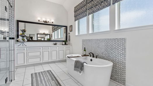 Mont Belvieu 1-story, 4-bed 15518 East Lake Drive-idx