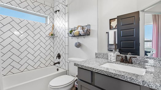 Mont Belvieu 1-story, 4-bed 15518 East Lake Drive-idx