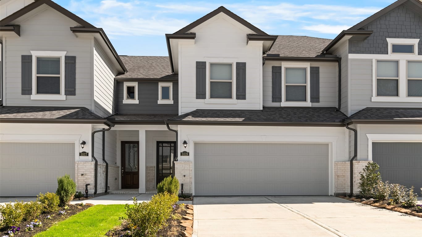 Pasadena 2-story, 3-bed 5519 Hyde Park Drive-idx