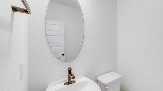 Humble 2-story, 4-bed 10634 Hidden Arrow Court-idx