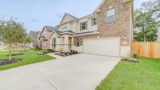 Humble 2-story, 4-bed 10634 Hidden Arrow Court-idx