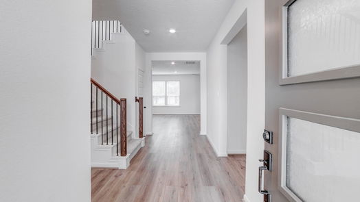 Humble 2-story, 4-bed 10634 Hidden Arrow Court-idx