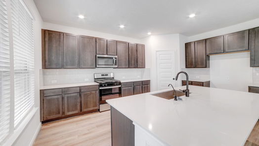 Humble 2-story, 4-bed 10634 Hidden Arrow Court-idx
