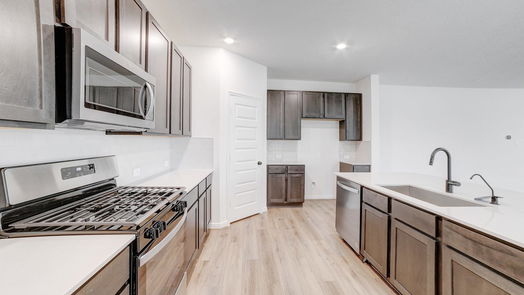Humble 2-story, 4-bed 10634 Hidden Arrow Court-idx