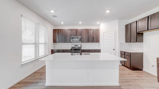 Humble 2-story, 4-bed 10634 Hidden Arrow Court-idx