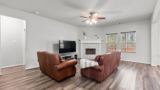 Conroe 2-story, 4-bed 15055 Meadow Glen N-idx