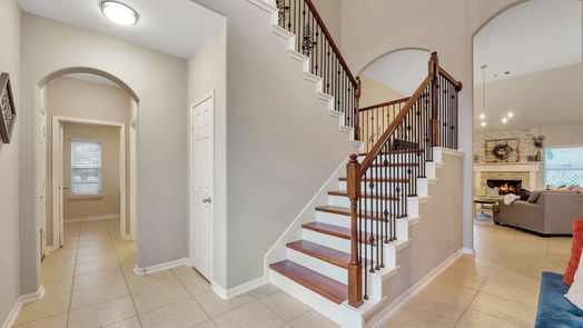 Crosby 2-story, 4-bed 16506 E Kingscoate Drive-idx