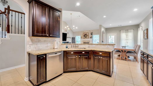 Crosby 2-story, 4-bed 16506 E Kingscoate Drive-idx