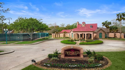 Houston 2-story, 4-bed 13411 Amber Queen Lane-idx
