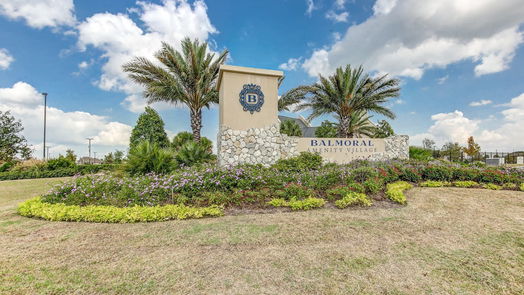 Humble 2-story, 5-bed 13030 Mid Stocket Drive-idx